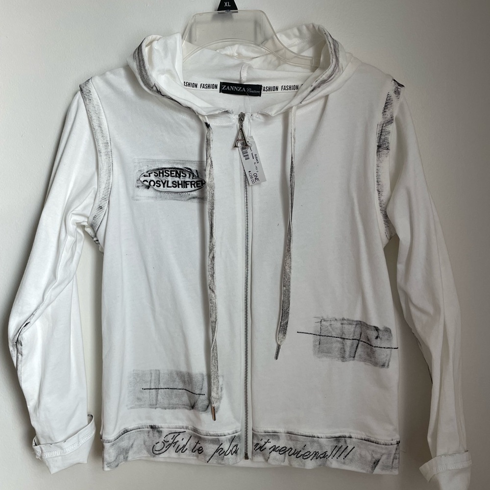 Zannza Couture White Hoodie with Black Details